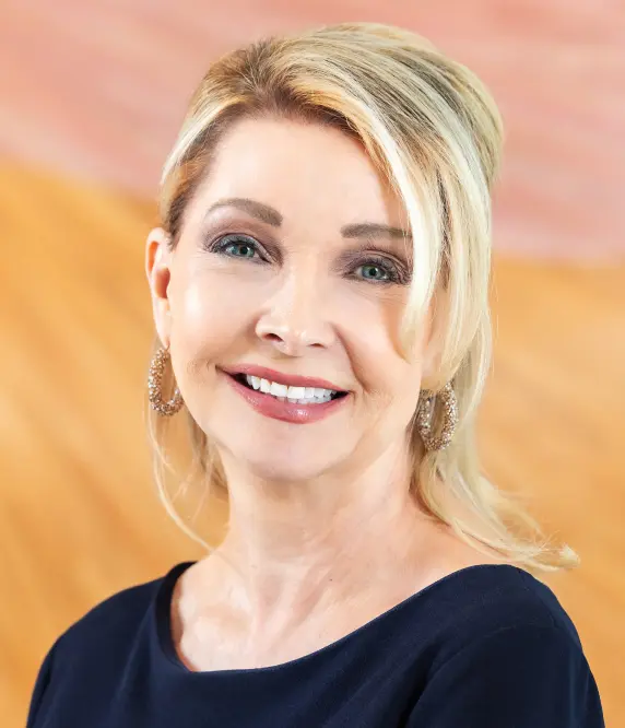 Sales Director Cindy DellaValle